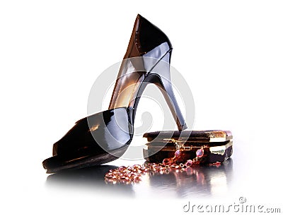 Royalty Free Stock Photos: Fashion shoe, jewelry box and necklace