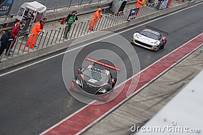 FIA GT cars at pit-stop