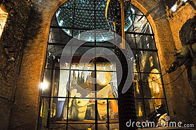 FIGUERES, SPAIN-AUGUST 6: The glass dome of the Dali Museum on August 6,2009 in Catalonia, Spain. The Dali Theatre and Museum is a