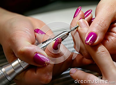 Finger nail polishing