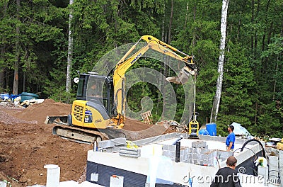 Finl.: Sauna Construction - Excavator/Compactor
