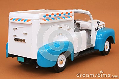 Ford F-1 Ice Cream Truck 1948