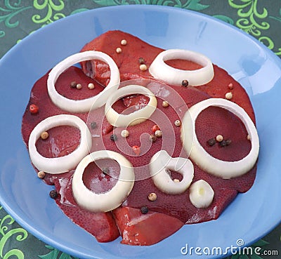Fresh liver with onions