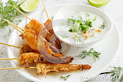 Fried prawns with sauce
