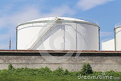 Fuel Oil Tanks