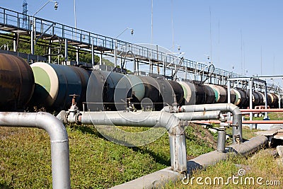 Fuel railway tanks