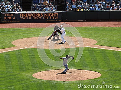 Giants pitcher throws ball toward homeplate