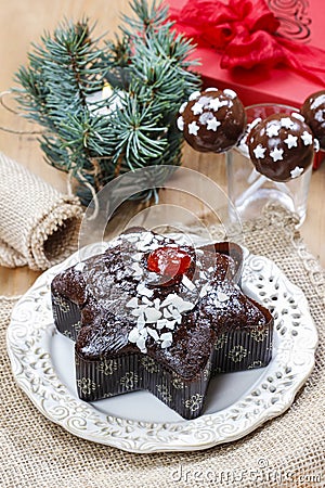 Gingerbread cake in star shape