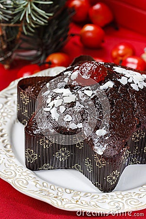 Gingerbread cake in star shape