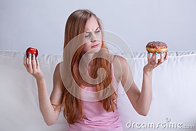 Girl can t eat donut