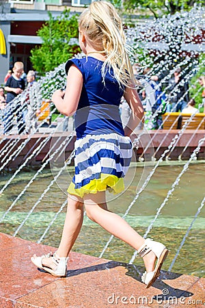 Girl at the fountain