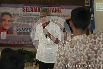 GOVERNOR OF CENTRAL JAVA TEACHING VOCATIONAL SCHOOL STUDENTS