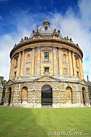 Ground level view of the Radcliffe Camera building