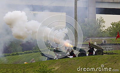 Gun fire to solute US Navy ships during parade of ships at Fleet Week 2014