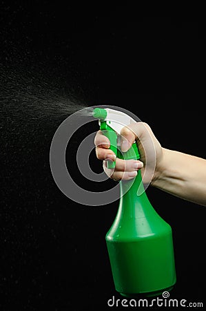 Hand and spray bottle for cleaning up