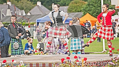 Highland dance at Glenurquhart Games.