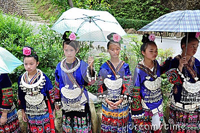 Hmong Kleidung