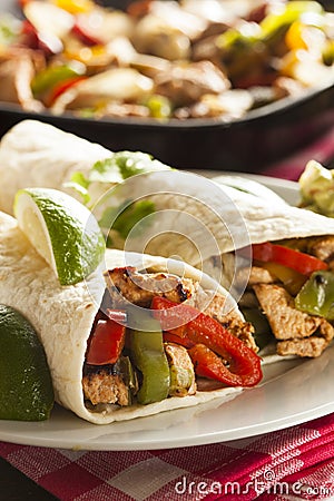 Homemade Chicken Fajitas with Vegetables