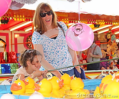 Hook the duck fun fair