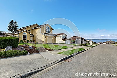 House exnterior with curb appeal. View from driveway