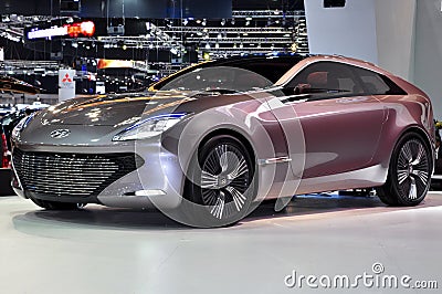 I-oniq concept car