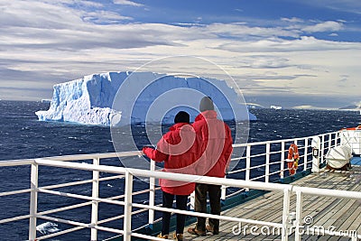 Iceberg watching