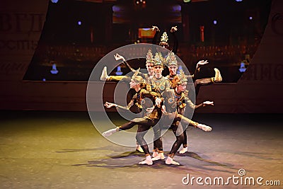 Indian dance at concert of Gennady Ledyakh School