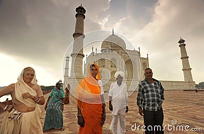 Indian family in Taj Mahal