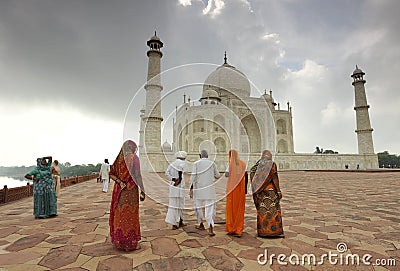 Indian tourists in Taj Mahal