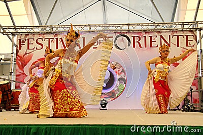 Indonesian dance Swan