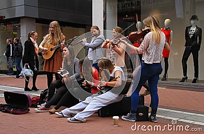 Ireland/Dublin: Street Musicians