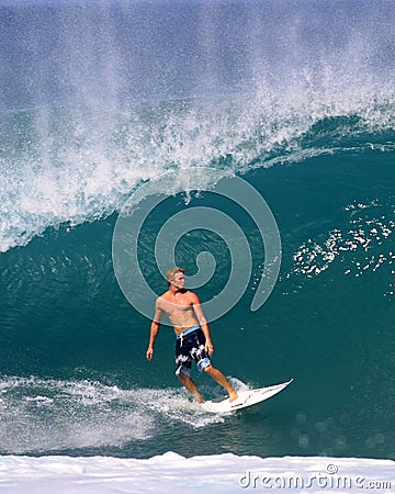 Jamie O brien Surfing a Wave at Pipeline Hawaii