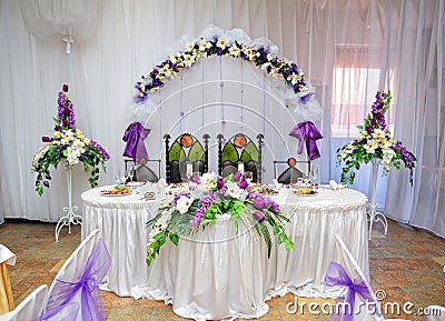 Jeunes Mariés De Décoration De Table De Mariage Photo Jeunes Mariés De Décoration De Table De Mariage Photo