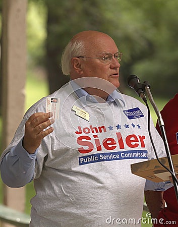 John Sieler speaks at Tea Party