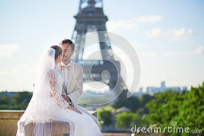 Just married couple in Paris