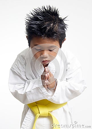 karate-boy-bowing-188382.jpg