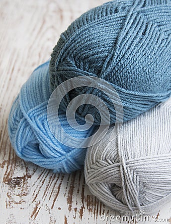 Knitting yarn