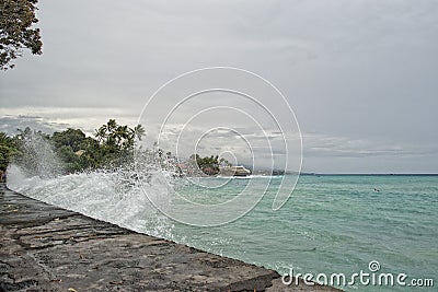 Kona harbor sea waves in big island