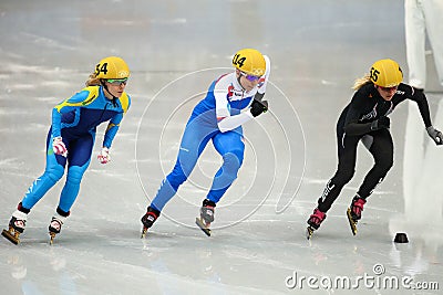 Ladies 1000 m Heats Short Track Heats