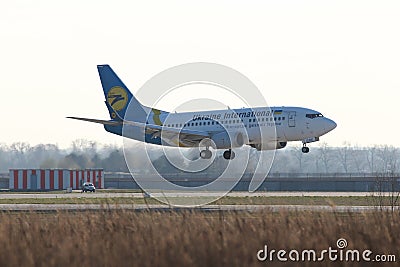 Landing Ukraine International Airlines Boeing 737-500 aircraft