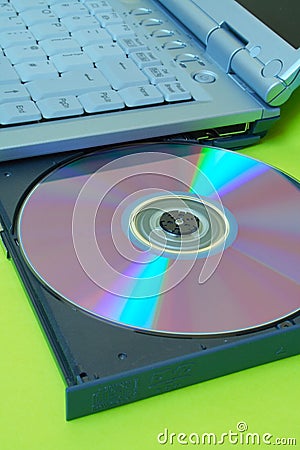 Laptop: DVD