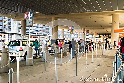 Las Vegas McCarran airport taxis loading up passengers