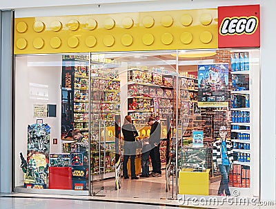 LEGO Shop at the mall Metropolis