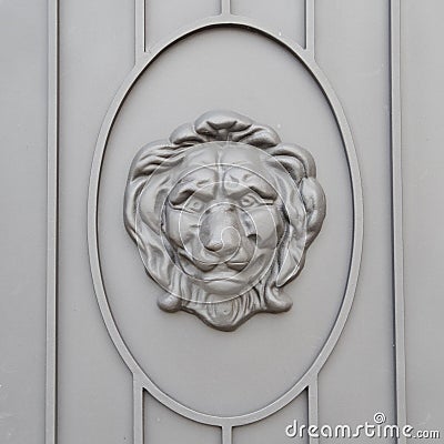 Lion head door decoration