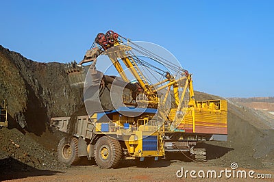 Loading of iron ore