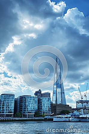 London City Hall Skylines along River Thames