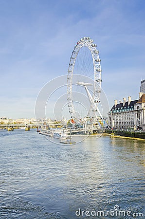 London eye in the morning