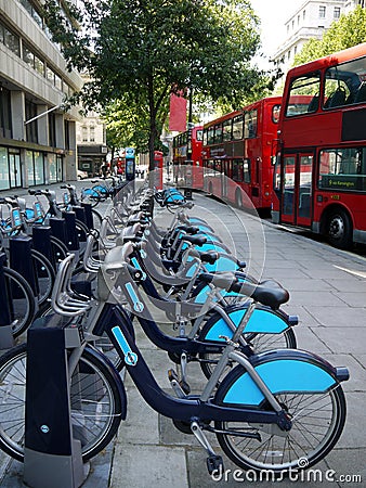 London public transport: bike hire and buses