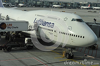 Lufthansa Boeing 747 Parking at Gate
