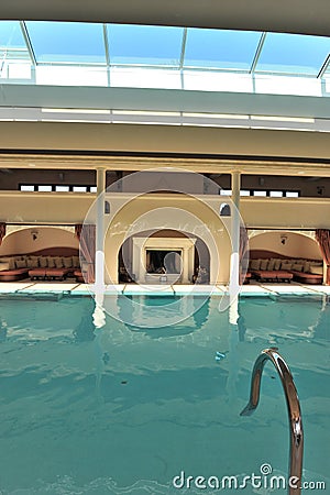 Luxury spa pool